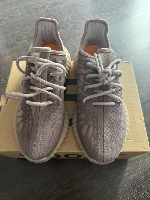 Adidasi yeezy 350