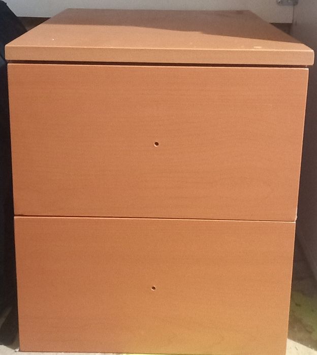 Продам шкафчик под стол в хорошем состоянии