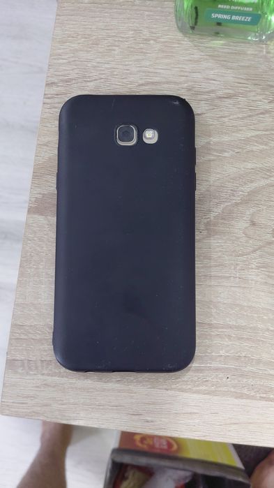 Samsung.      A7