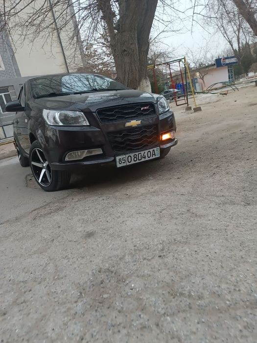 Nabarot qilingan toza minilgan gaz quyiygan