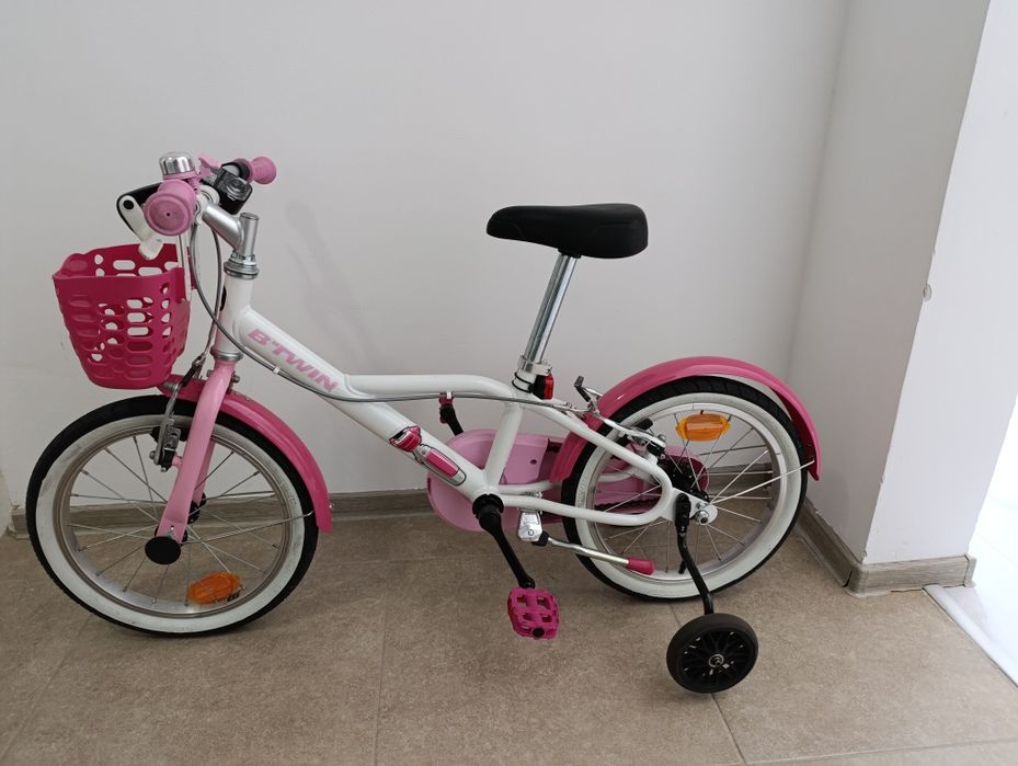 Bicicleta copii pentru fete