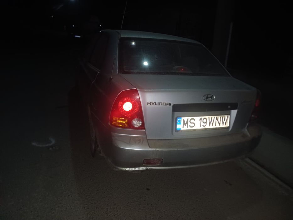 Hyundai accent de vanzare