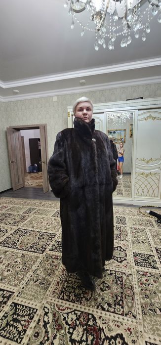 Продам норковую шубу