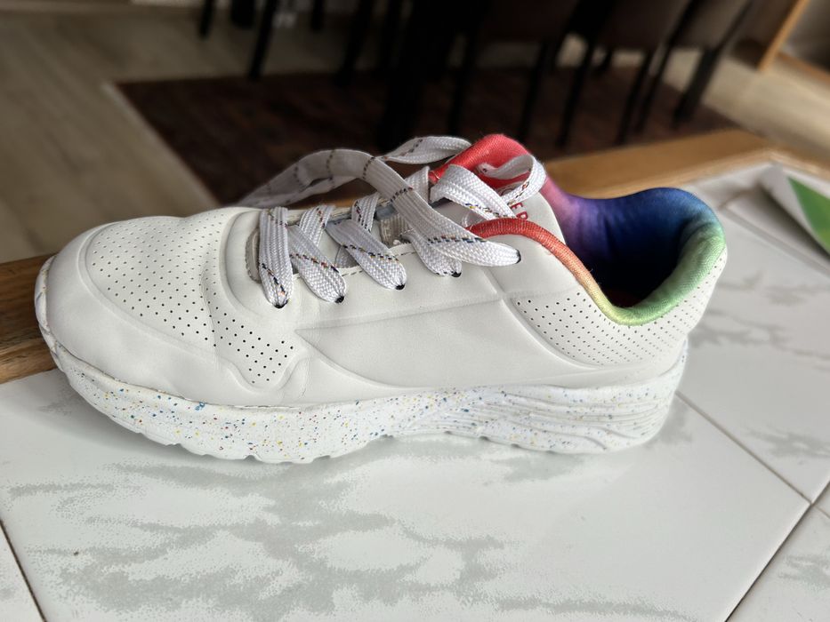 Adidasi copii skechers negru si alb