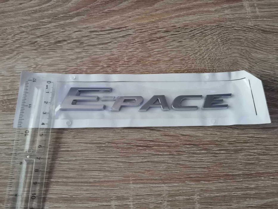 емблема лого Ягуар Jaguar E-Pace