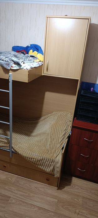 Кровать двухъярусная