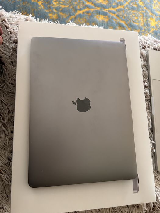MacBook Air M1 16GB RAM 512 GB SSD