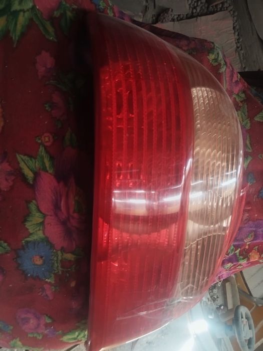 Продам задние фар