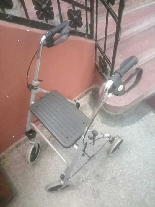 roler pentru persoane cu handicap