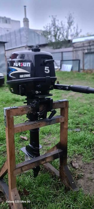 Motor de barca Parsun 5 cp,4 timpi modificat la 6cp,acte aproape nou