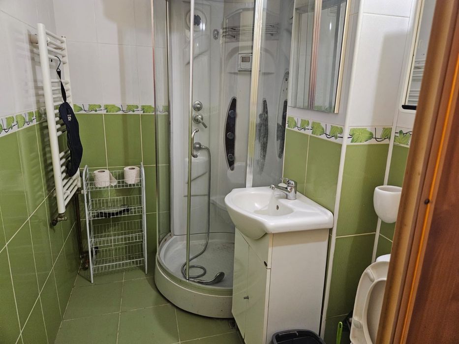 Apartament o cameră de inchiriat