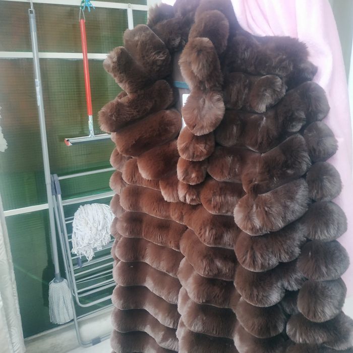 Jacheta Blana Artificiala