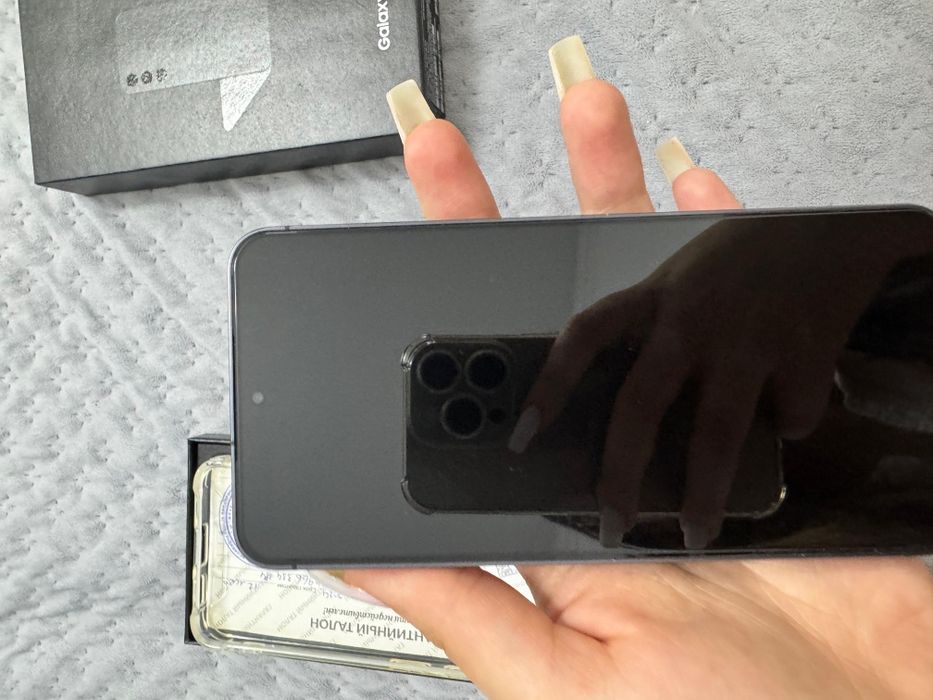 Samsung S 24 black 8/128 в отличном состоянии