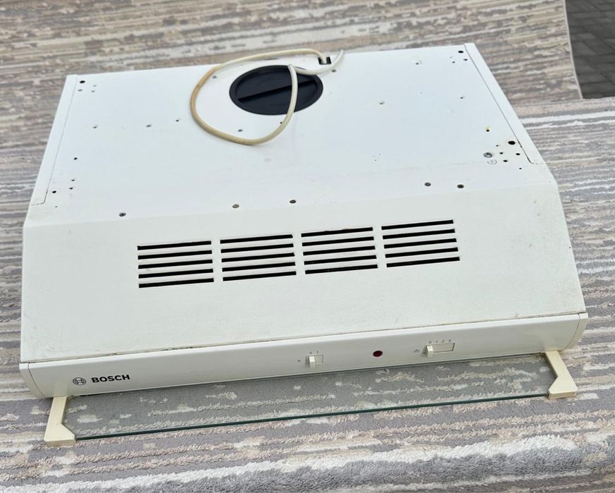 Продам вытяжку BOSCH