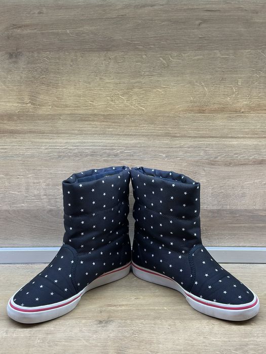 Продават се женски зимни апрески/обувки Adidas Winter Vulc 38 номер EU