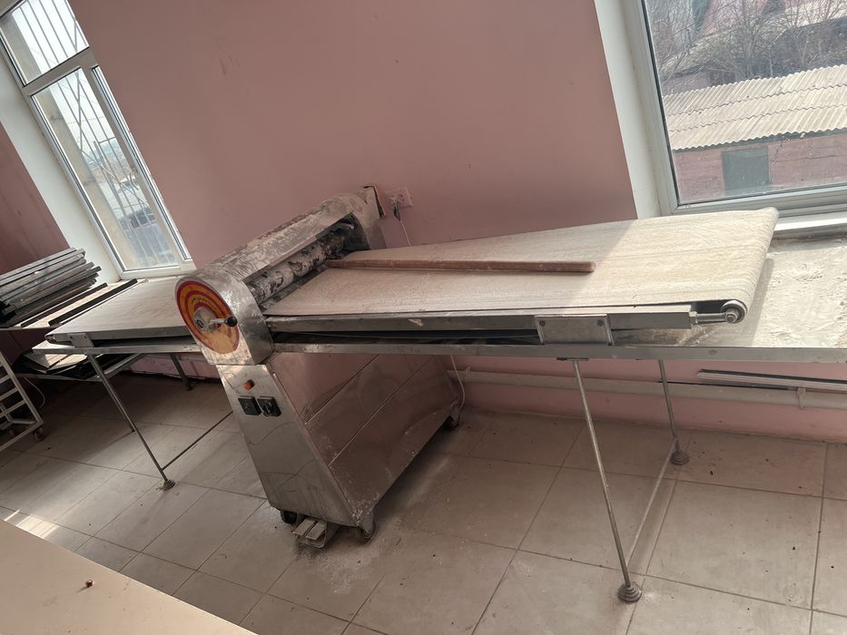 Тестораскаточная машина