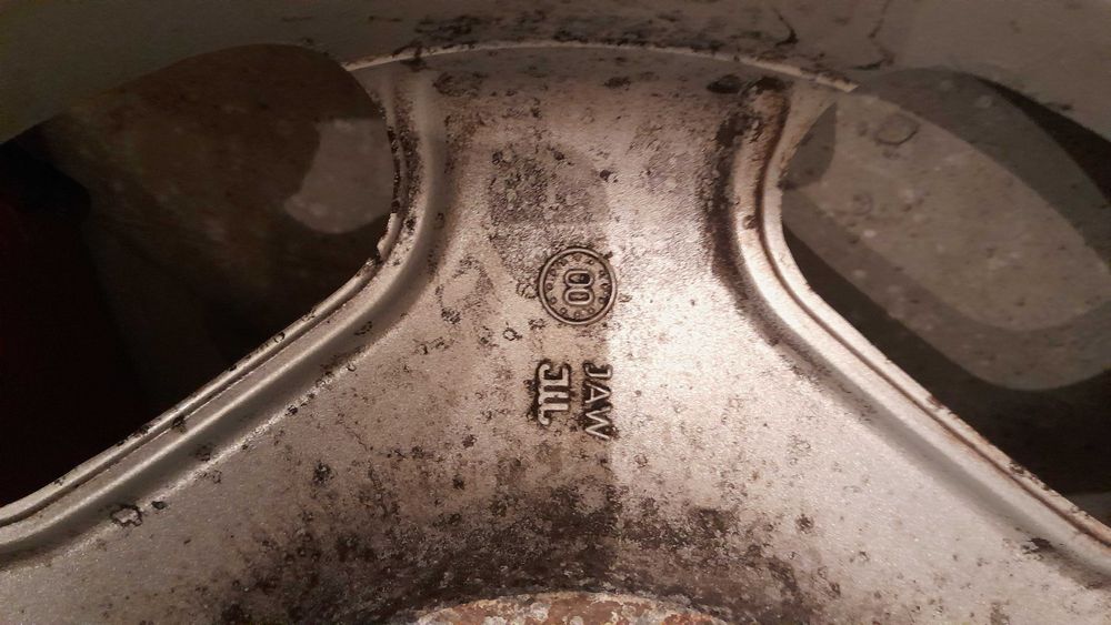 Джанти с гуми от Мерцедес А класа-195/50/15 цола!