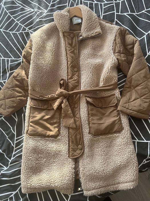 Дамско преходно палто