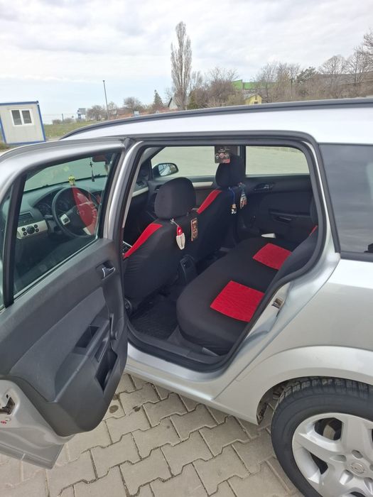 Opel Astra H  1.9 CDTI