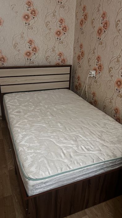 Продам кровать б/у