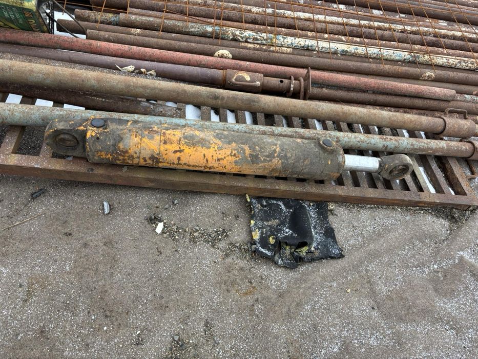 Плътно желязо на пръти 40мм  ламарина  дебела 15мм грайферна кофа