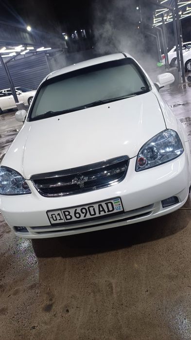 Продаётся Lacetti 1.8