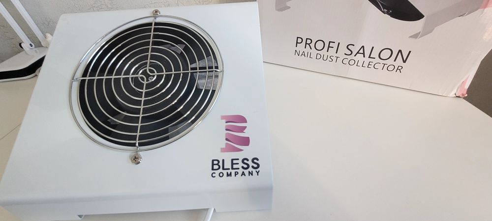 Продаю пылесос для маникюра