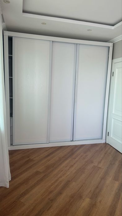 Продам шифоньер