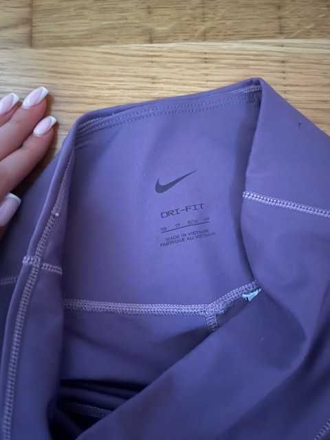 Спортни дълги и къси клинове Найк