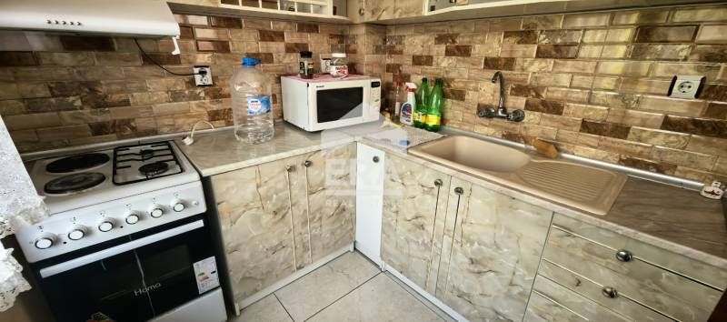 Дава се под наем Двустаен апартамент в Варна, Левски - 59 кв.м за 450 € - Снимка #2