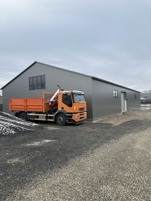 Hala de vanzare strada Abator Pascani