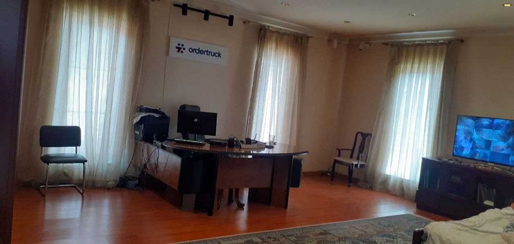 Сдается шикарный дом в самом центре