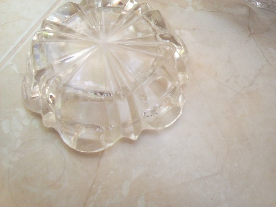 Пепелник Стъклен Масивен