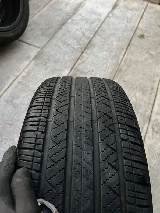 Комплект Гума Bridgstone turanza. 225 /45 /17