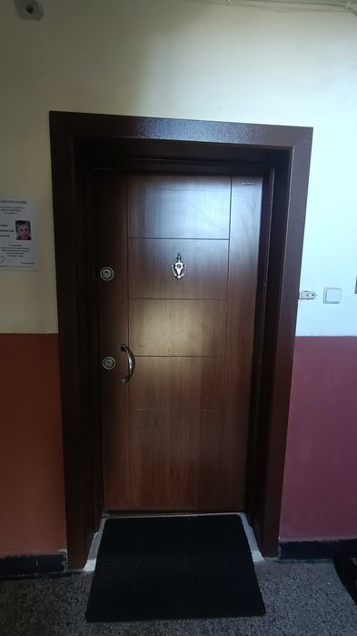 Продавам 47кв. Монолит Казанлък
