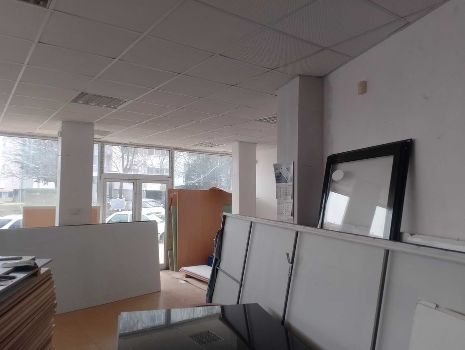 Дава се под наем Офис в Бургас, Меден рудник - зона А - 60 кв.м за 300 € - Снимка #5