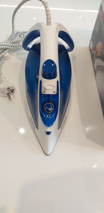 Чисто нова парна ютия Tefal