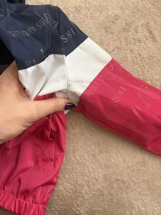 Яке за момиче Guess 2г.