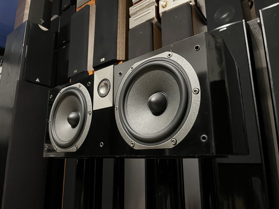 Boxa centru Focal Chorus cc700V