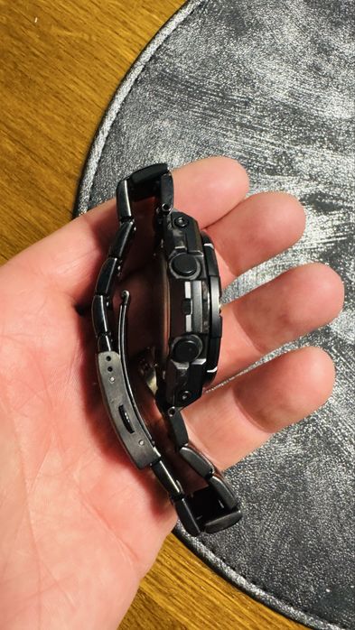 Casio G shock GST B 500