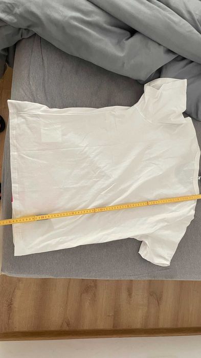 Tricou de barbati Play, marimea L (potrivit si pentru M), nou cu etichete
