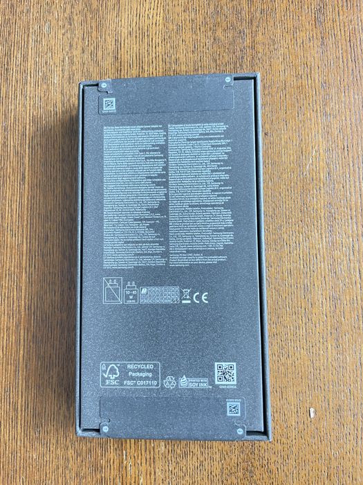 Телефон Samsung S25 FE , чисто нов!