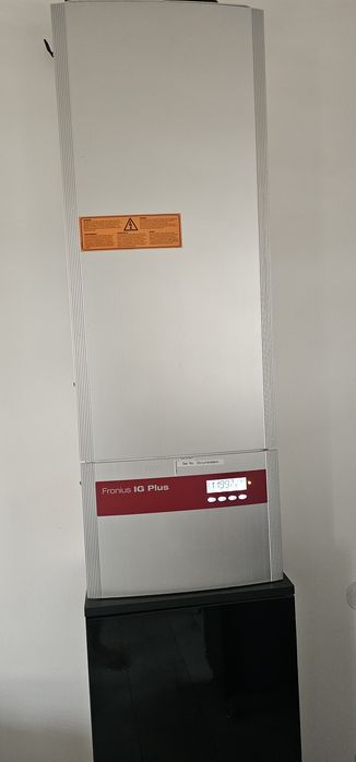 Invertor Fronius IG Plus 150 V3 – 12 kW – interior – perfect funcționa