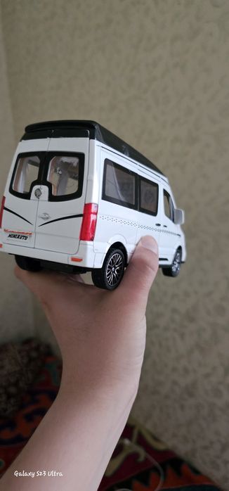 Игрушка машинка Мерседес спринтер