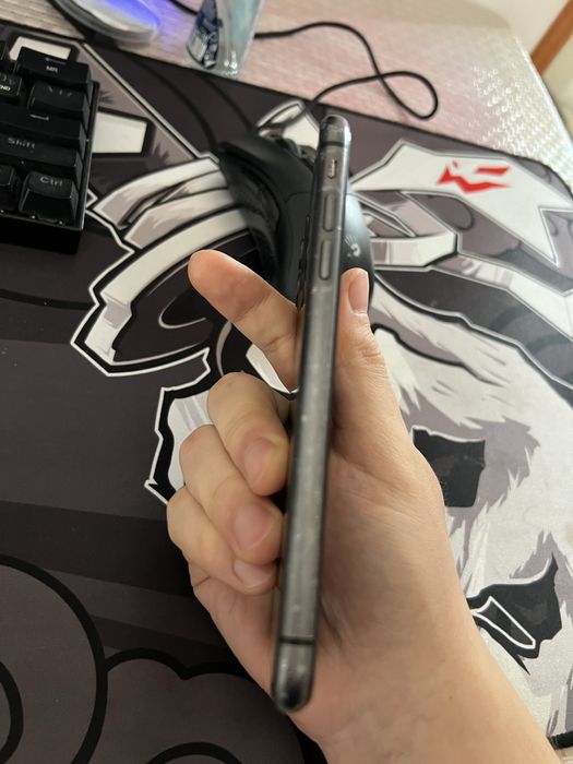 Iphone 11 64gb в нормальном состоянии