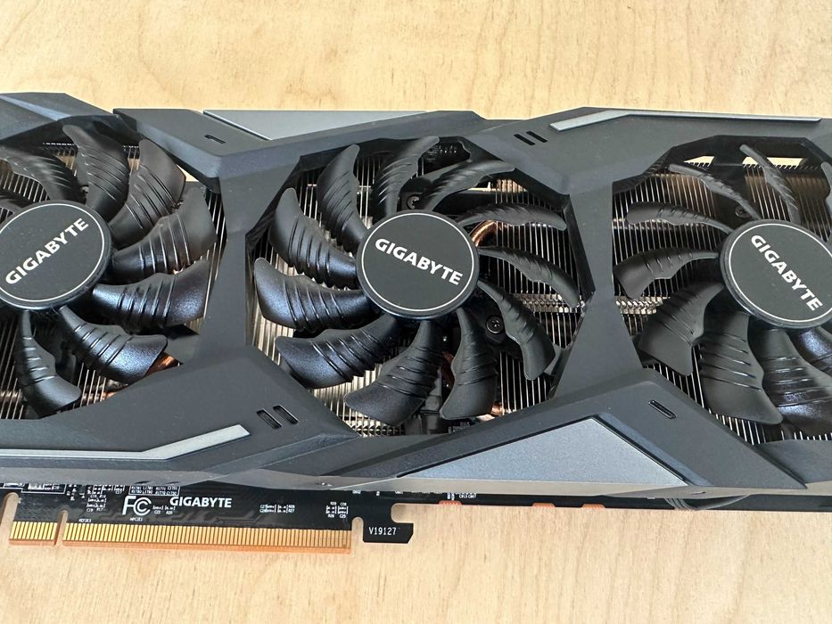 GIGABYTE Radeon RX 5500 XT GAMING OC 8G GDDR6 128bit