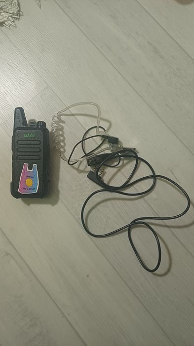 Рация с наушником
