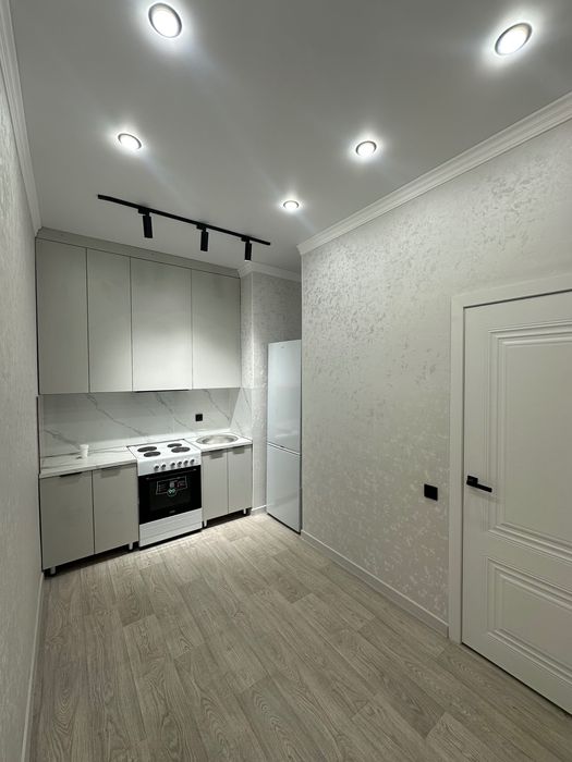 Сдам новую 2 ком квартиру