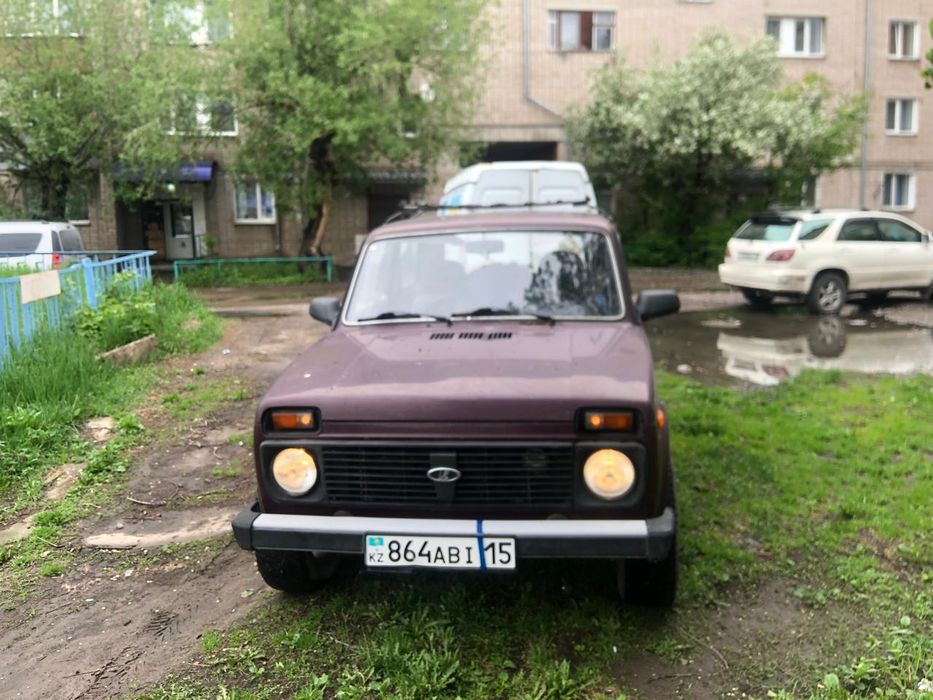 Нива 21214 продам срочно