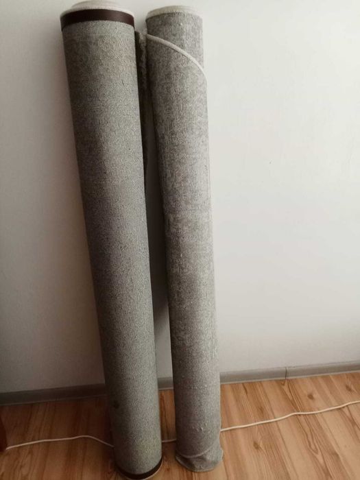 Продам б/у ковры.